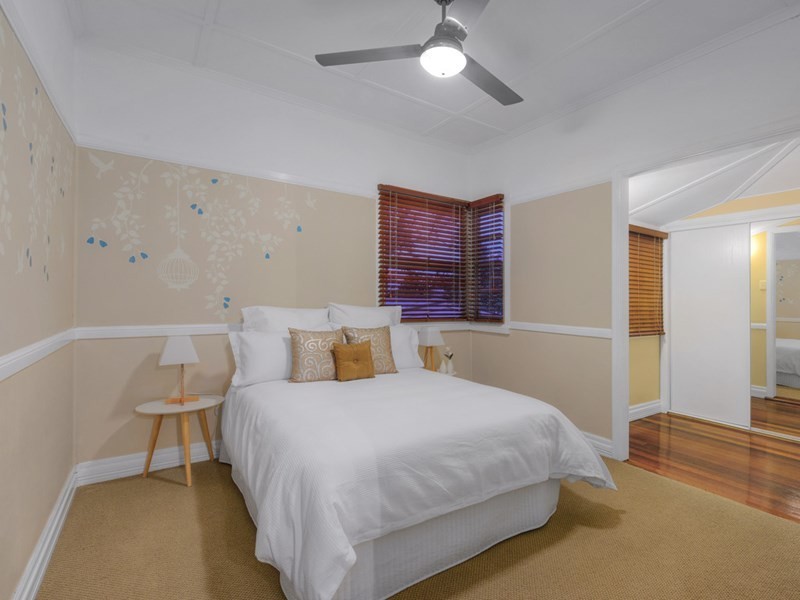 11 Cressey Street, Wavell Heights QLD 4012