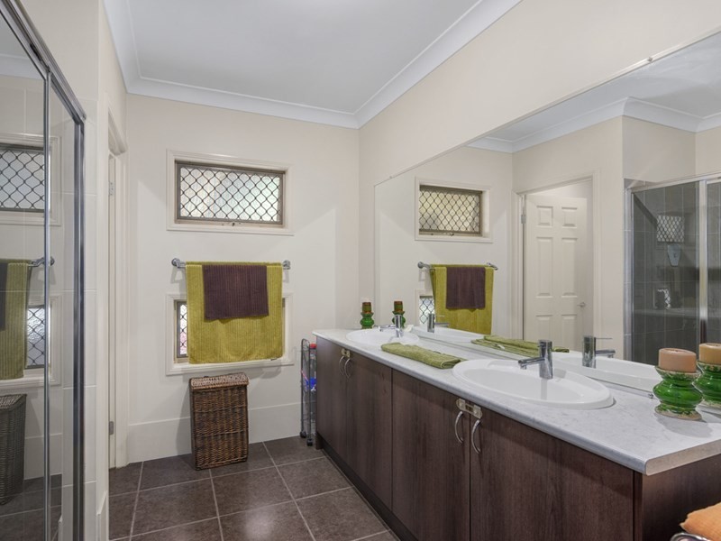 6 Lillydale Street, Carseldine QLD 4034