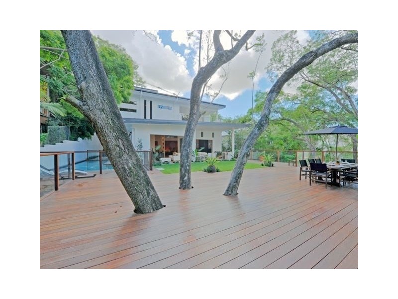 9 Langside Road, Hamilton QLD 4007