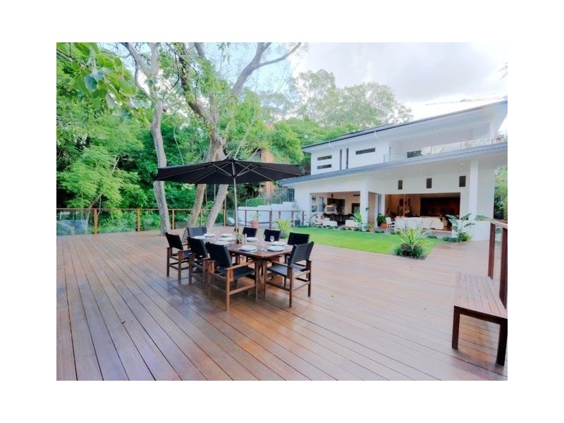 9 Langside Road, Hamilton QLD 4007