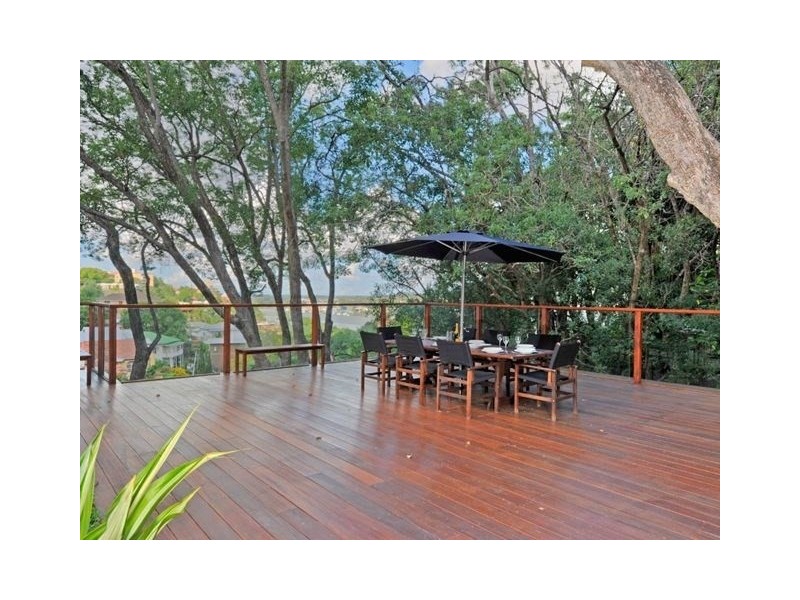 9 Langside Road, Hamilton QLD 4007