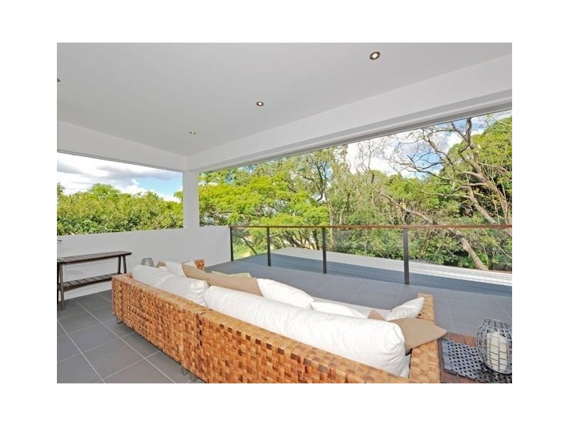 9 Langside Road, Hamilton QLD 4007