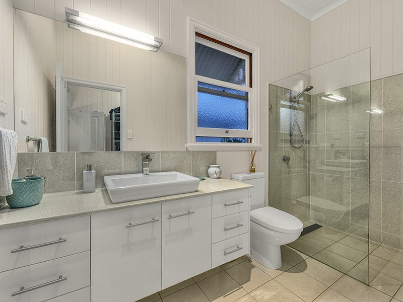 98 Peary Street, Northgate QLD 4013