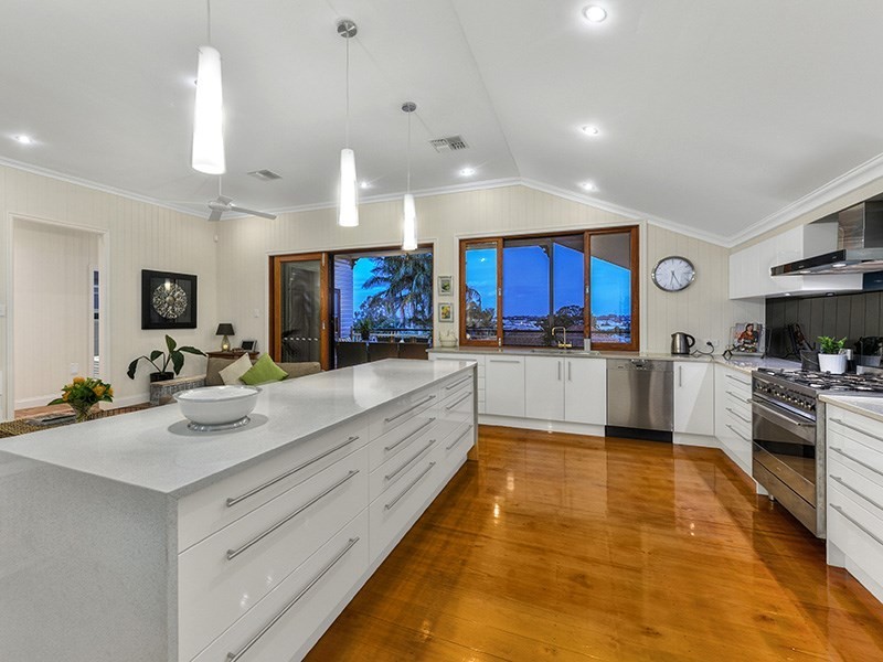 98 Peary Street, Northgate QLD 4013