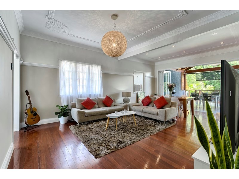 72 Kent Road, Wooloowin QLD 4030