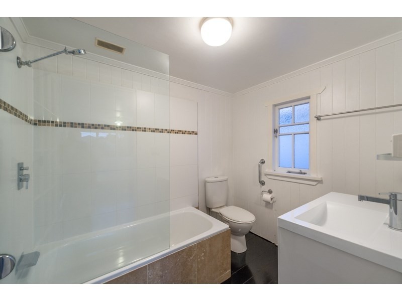 9 Bellevue Terrace, Clayfield QLD 4011