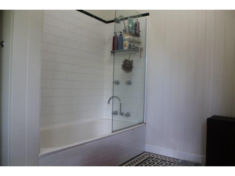 81 Hawdon Street, Wilston QLD 4051