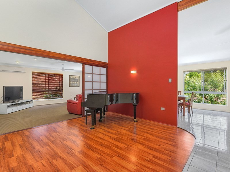 26 Soames Street, Everton Park QLD 4053