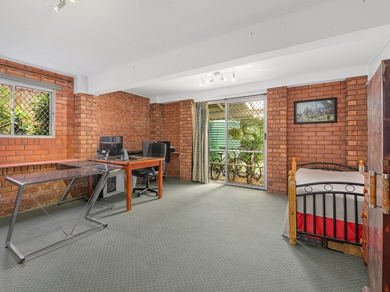 26 Soames Street, Everton Park QLD 4053