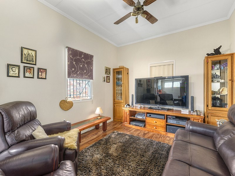 30 Owen Street, Wooloowin QLD 4030