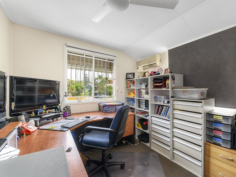 30 Owen Street, Wooloowin QLD 4030