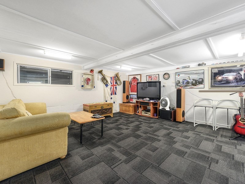 30 Owen Street, Wooloowin QLD 4030