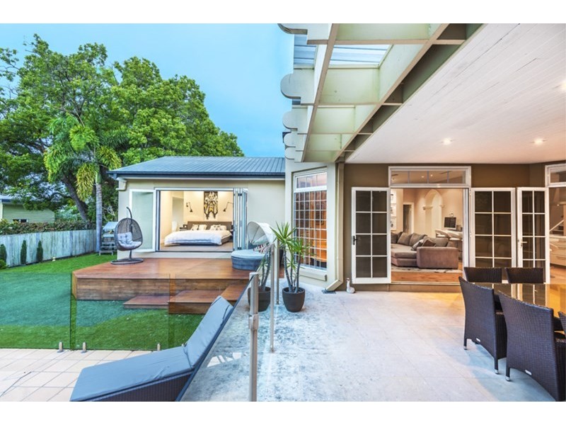 11 Burilda Street, Hendra QLD 4011