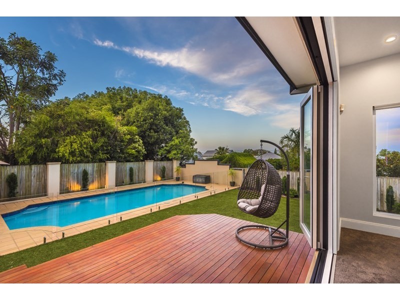 11 Burilda Street, Hendra QLD 4011