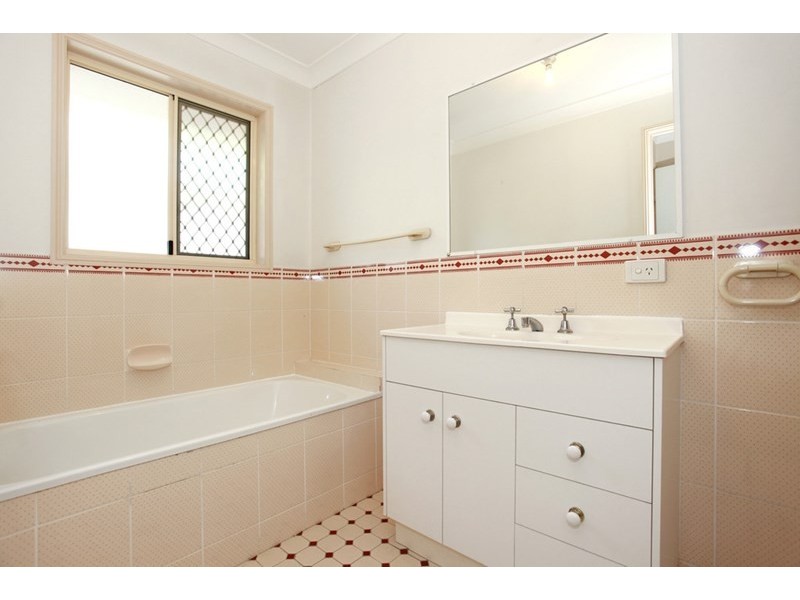 20 Stoneleigh Street, Albion QLD 4010