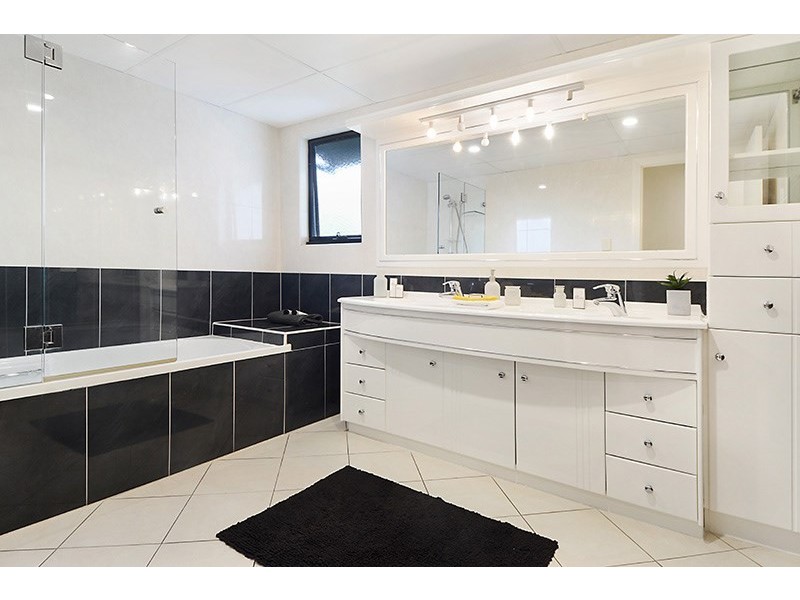 5/110 Oxlade Drive, New Farm QLD 4005