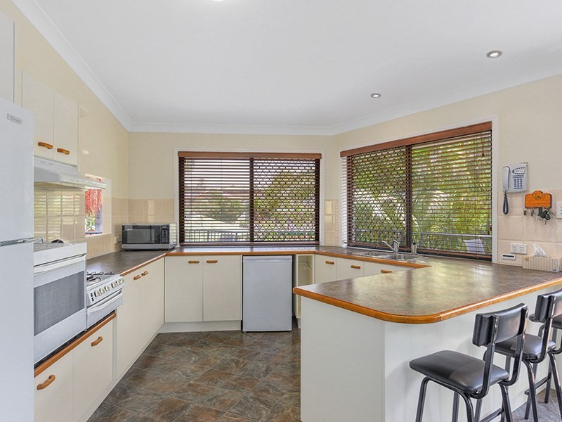 12 Bangalow Place, Albany Creek QLD 4035