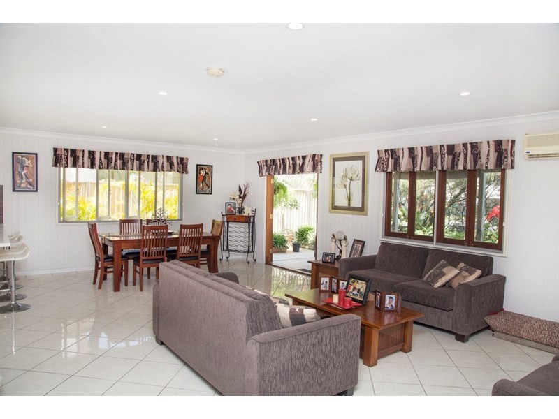 35 Hamilton Avenue, Hendra QLD 4011