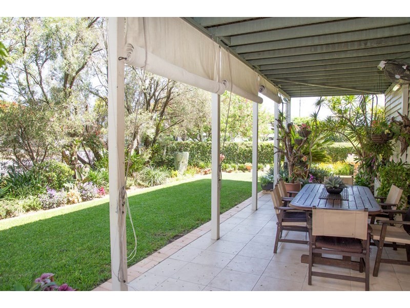 35 Hamilton Avenue, Hendra QLD 4011