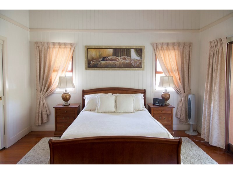 35 Hamilton Avenue, Hendra QLD 4011