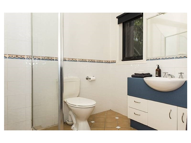 9 Christian Street, Clayfield QLD 4011