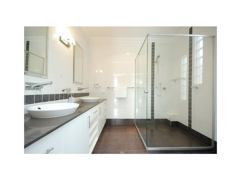 83 Lilley Street, Hendra QLD 4011