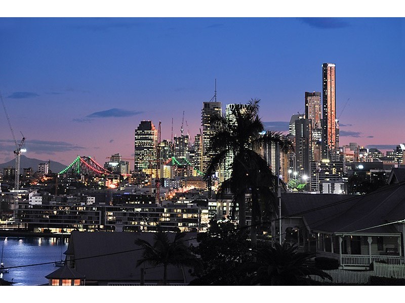 33 Langside Road, Hamilton QLD 4007