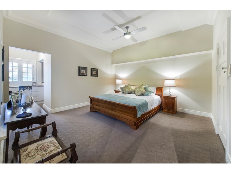 12 Ascot Street, Ascot QLD 4007