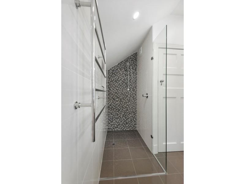 12 Ascot Street, Ascot QLD 4007