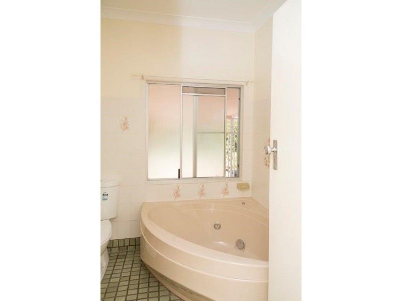 6 Halcyon Street, Wavell Heights QLD 4012