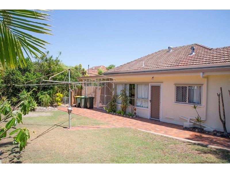 6 Halcyon Street, Wavell Heights QLD 4012