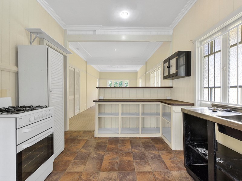 90 Barlow Street, Clayfield QLD 4011