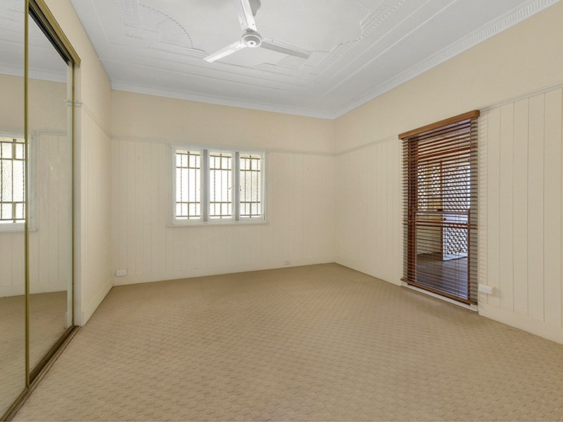 90 Barlow Street, Clayfield QLD 4011