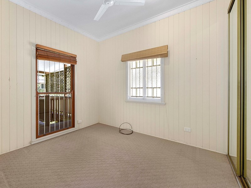 90 Barlow Street, Clayfield QLD 4011