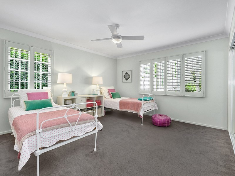 74 Woodville Street, Hendra QLD 4011