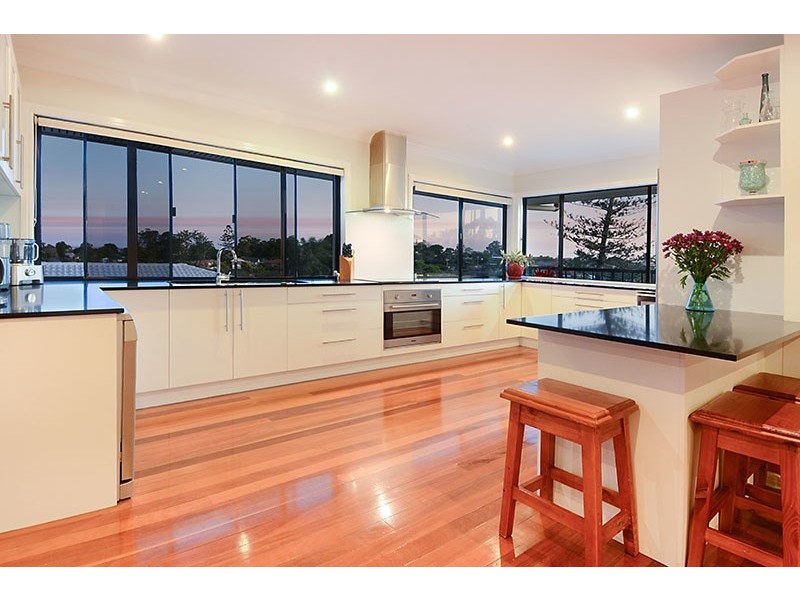 110 Wilgarning Street, Stafford Heights QLD 4053