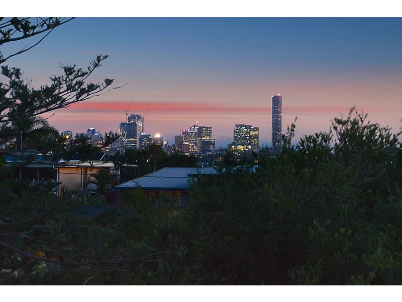 110 Wilgarning Street, Stafford Heights QLD 4053