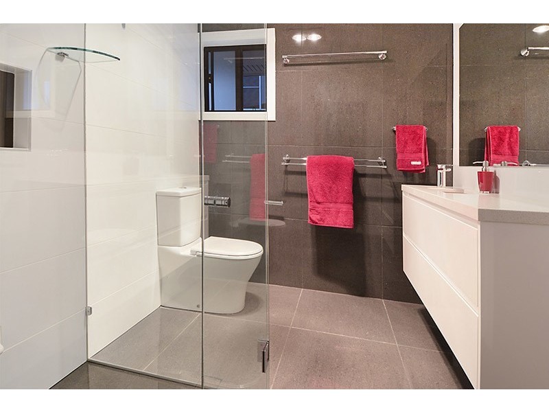 110 Wilgarning Street, Stafford Heights QLD 4053