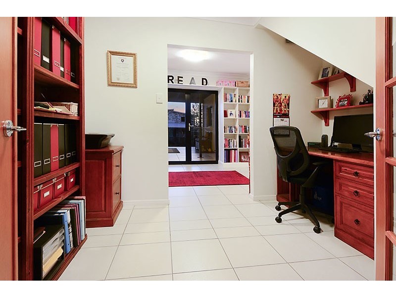 110 Wilgarning Street, Stafford Heights QLD 4053