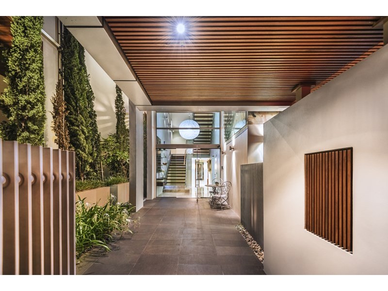 69 Queens Road, Hamilton QLD 4007