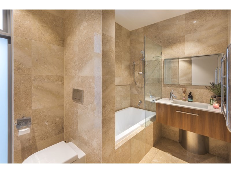 69 Queens Road, Hamilton QLD 4007