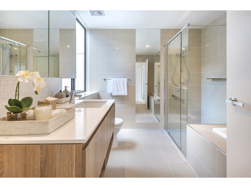 604/12 Parkside Circuit, Hamilton QLD 4007