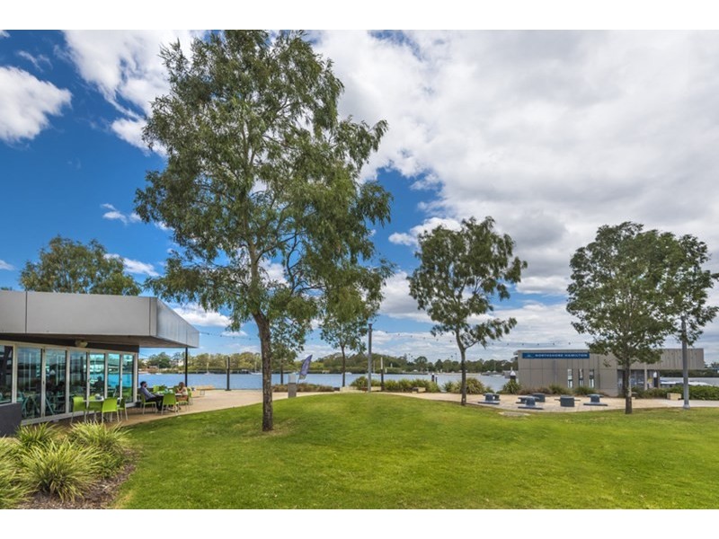 604/12 Parkside Circuit, Hamilton QLD 4007