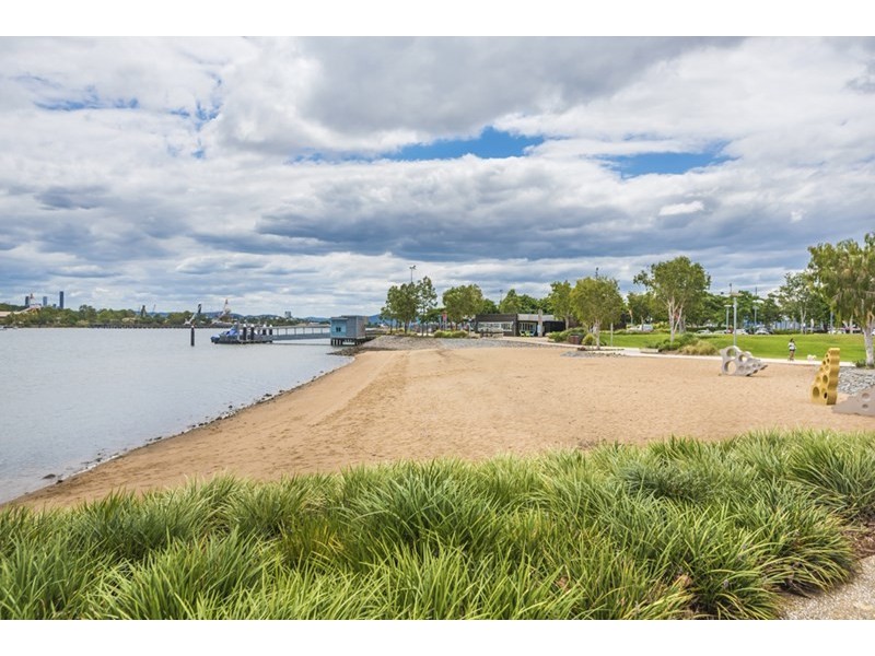 604/12 Parkside Circuit, Hamilton QLD 4007