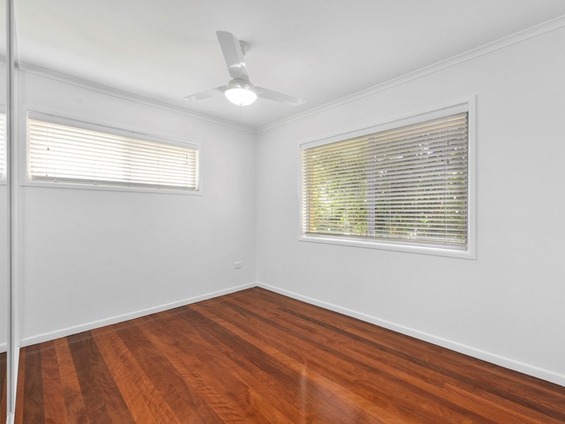 2 Caradon Street, Albany Creek QLD 4035