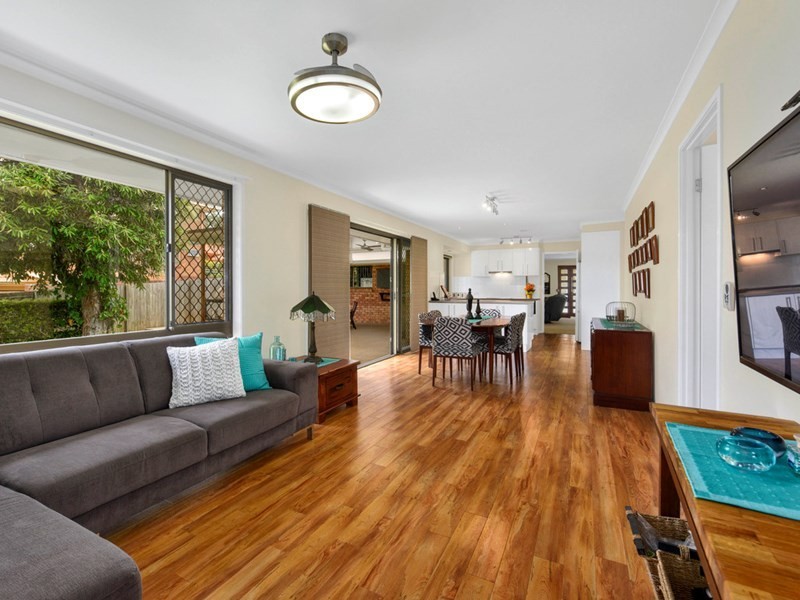 22 Fairhaven Street, Bridgeman Downs QLD 4035