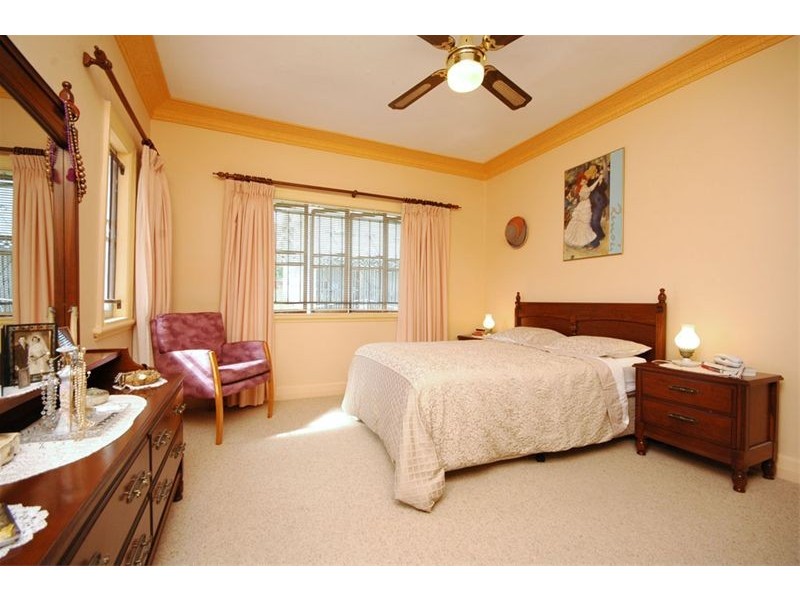 25 Madden Street, Albion QLD 4010