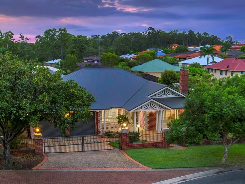 45 Halleys Crescent, Bridgeman Downs QLD 4035