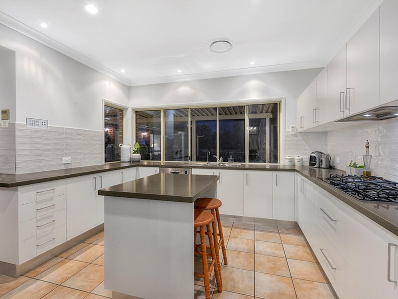 45 Halleys Crescent, Bridgeman Downs QLD 4035