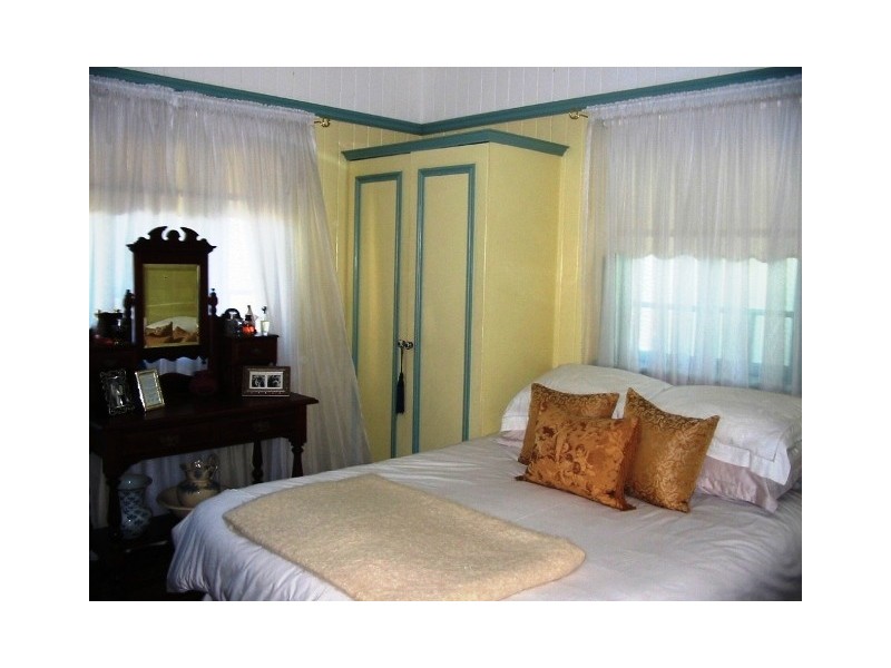 8 Norman Street, Ascot QLD 4007